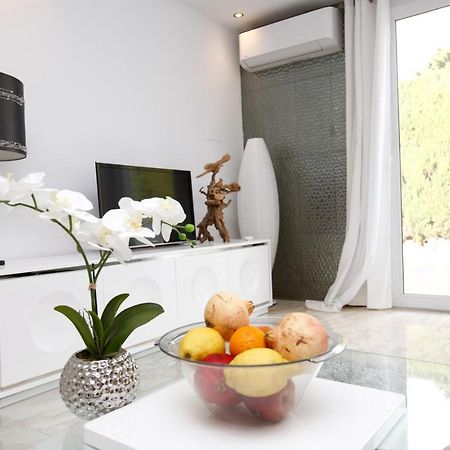 R02 Luxury Apartment In Villa With Pool And Garden Marbella Zewnętrze zdjęcie